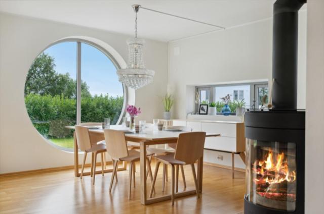 Great Villa With Amazing View Тромсьо Екстериор снимка